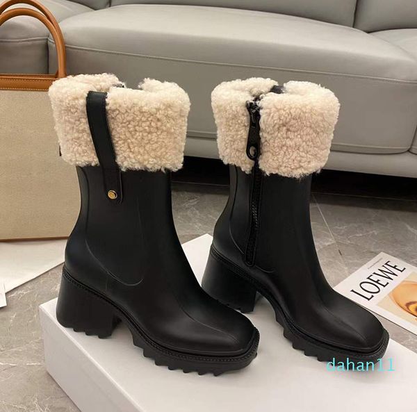 2022-Mode PVC Stiefel Pelz High Heels Kniehohe hohe Regen Stiefel Wasserdichte Gummisohlen Plattform Schuhe Outdoor RegenschuheLuxus