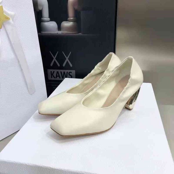 

dress shoes spring and summer d family letter metal buckle inclined square head high heels electroplated special-shaped high-heeled sandals, Black