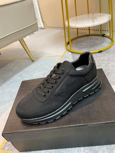 

designer boots rhyton vintage sneakers men womens multicolor casual shoes platform sneaker chaussures luxurys runner trainers 38-45 0520, Black