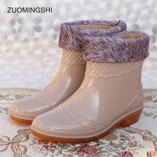 

women fashion short barrel rain boots pvc with cotton warm liner garden boots waterproof bot anti-skid shoes, Black;red
