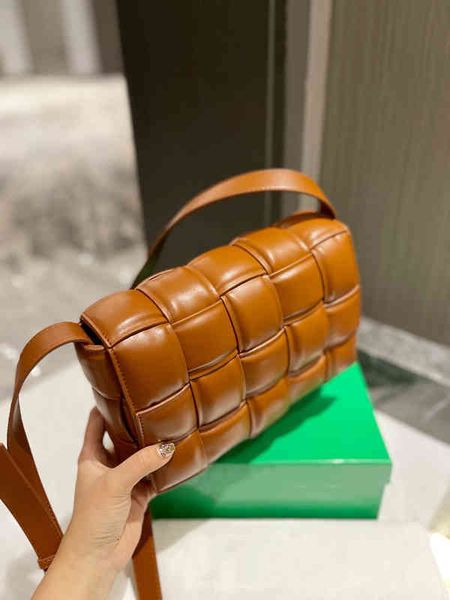

original edition venetass's luxury bottegas'ss handbags women's bags sheepskin pillow cassette woven leisure large lattice si