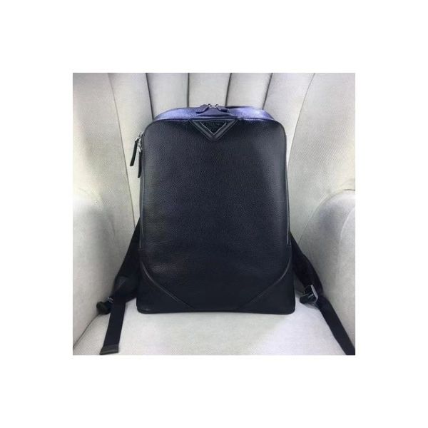 

luxury design fashion versatile litchi grain leather large capacity travel backpack