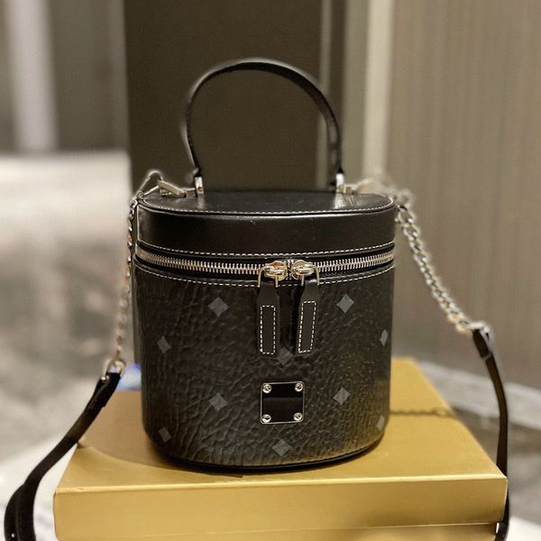 

2022 lady bucket shoulder bag cosmetic bags fashion makeup bag women designers toiletry travel totes ladies animal pattern letters handbags
