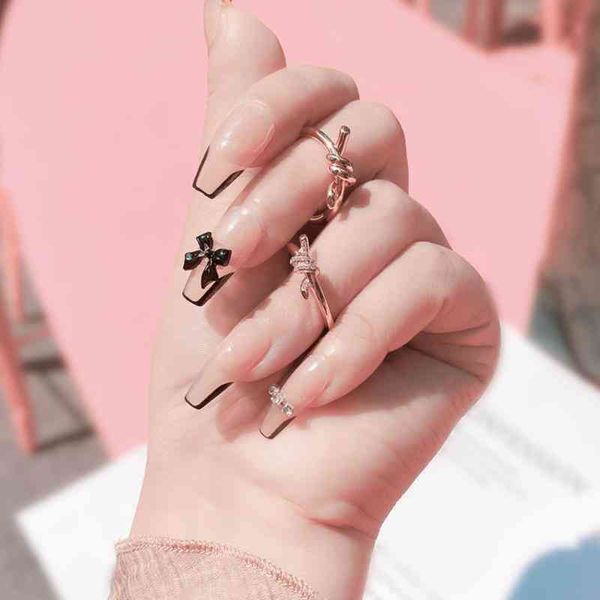 

ug3p knot ring female minority design gu ailing same style kink personality light luxury sterling silver ring female 18k rose gold, Golden;silver