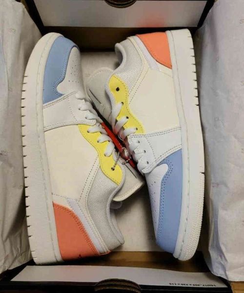 

jumpman 1 low to my first dj6909-100 women's men's trainers, Black