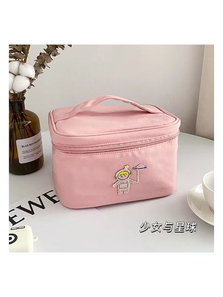 

fashion cute pink color cosmetic bags designer make up bags with zipper