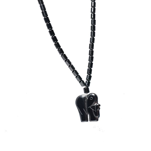 Collana per tallone di ematite magnetica di pietra naturale Donne in pietra naturale Elefante Pendente