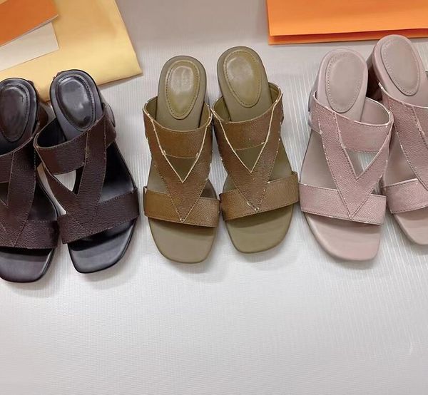 

women outdoor slipper leather flat bottom sandals summer fashion designer brand letter old flower printing waterproof chunky heels beach sho, Black