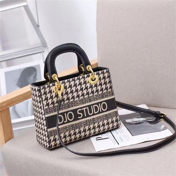 

texture large capacity female messenger old 75% off online wholesale