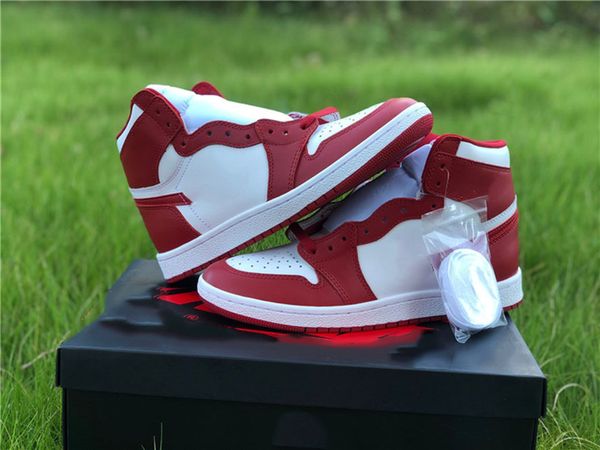 

shoes genuine jumpman 1 reversal white red shoelaces shoebox 40---47.5