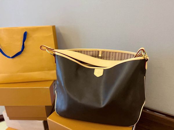 

tote bag lady famous designer cool practical large capacity plain cross body shoulder handbags women great crossbody casual square leather w