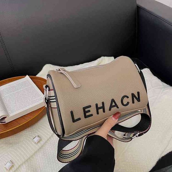 

bag 2022 winter new trendy cow leather single shoulder portable msenger bag pencil case versatile autumn women's small designer bags