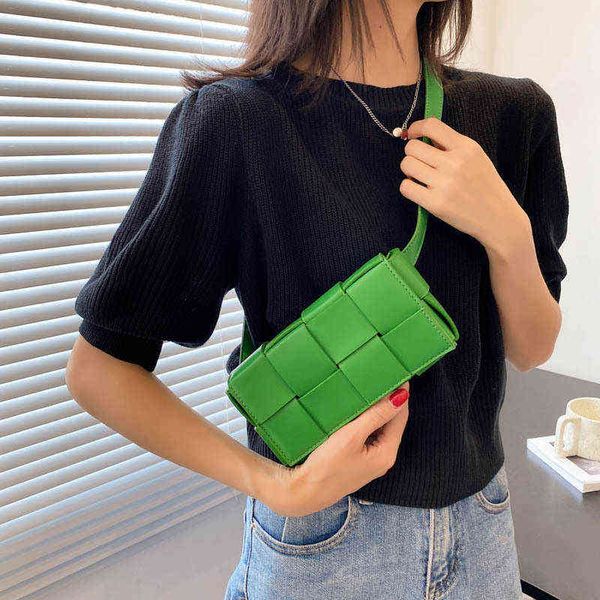 

woven single shoulder messenger chest bag women's summer waist bag versatile multi-purpose mini square bag 220712
