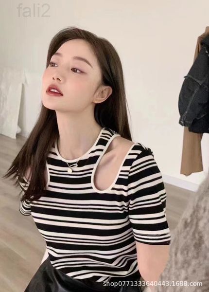 

women's t-shirt designer 2022 early spring new niche fashion brand women's cut shoulder collar design black and white stripe off t