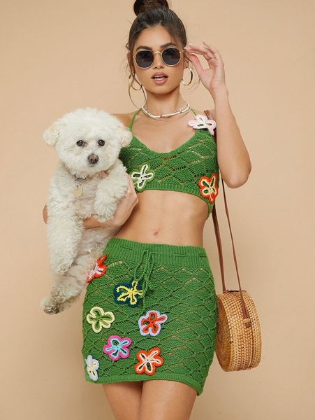 

random flower halter crochet with mini skirt o0m0#, White;black