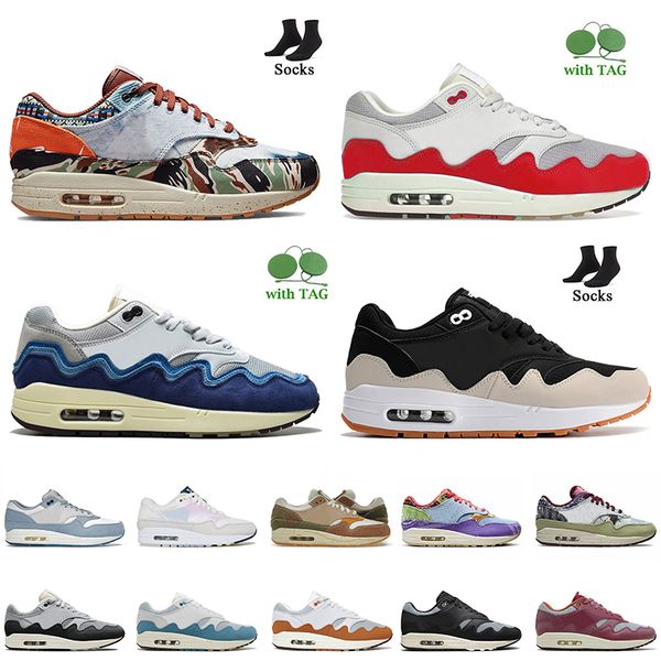 

with socks 1 running shoes concepts heavy patta noise aqua red monarch black beige women mens trainers blueprint la ville lumiere cactus jac
