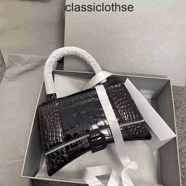

designer balencaigass handbags 2022 fashion bag b family high version women's crocodile hourglasss leather one shoulder slant cross han