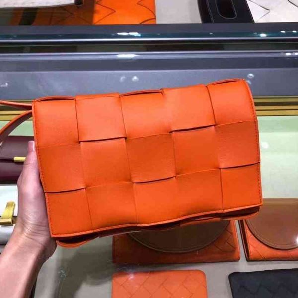 

venetas bottegas women's bag cassette woven cowhide small pillow single shoulder messenger bagp ay53