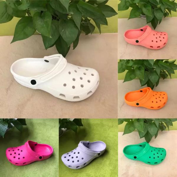 

star clogs hole sandals designer hole slippers mens and womens running volume breathable casual shoes flat bottomed hole shoes, Black