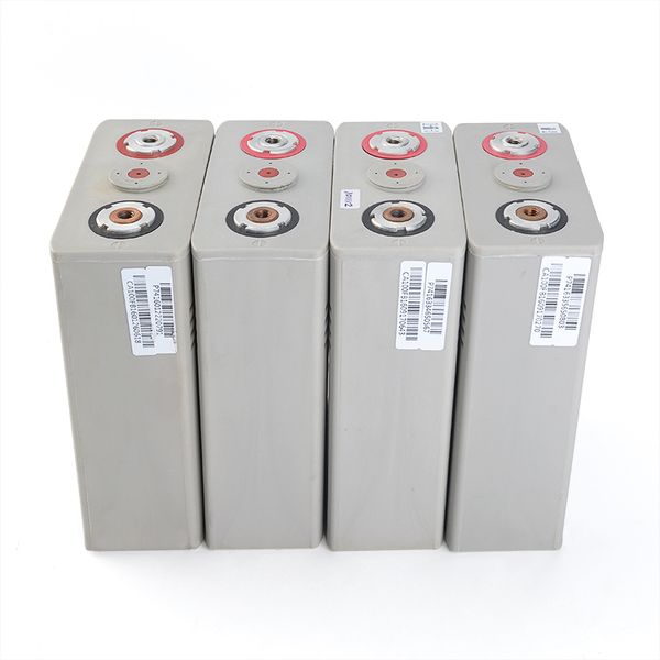 Lifepo4 3.2v 100Ah 200Ah Batteria al litio ferro fosfato per macchine per la pulizia dei veicoli inverter fai da te 12v 48V RV Prezzo all'ingrosso genuino Grado A