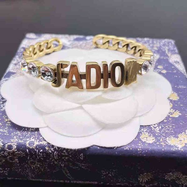 

2022 factory wholesale new di high version wheat ear big diamond bracelet female made old hollow bracelet 5tir, Black