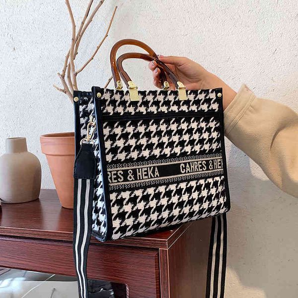 

2022 factory wholesale new thousand bird checkered personalized daily commuting single shoulder messenger bag wide shoulder belt women'