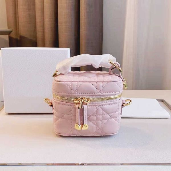 

designer bags tote cosmetic luxury handbags crossbody bag shoulder totes leather mini portable and compact fashion brand with original box 5