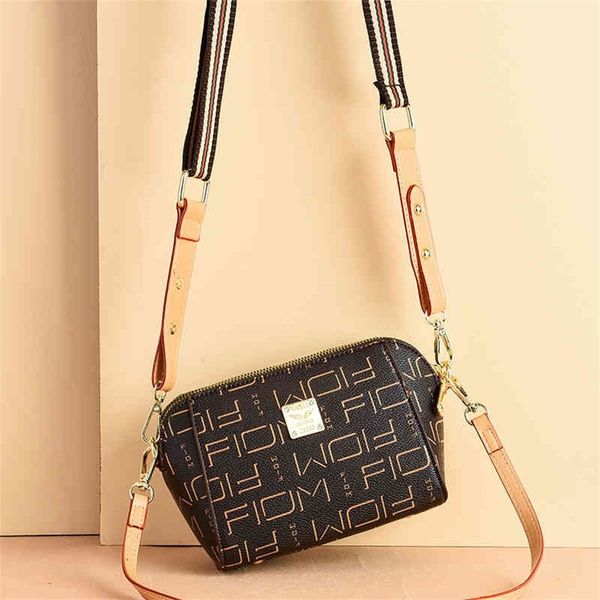 

mobile phone with enlarged screen new fashion zero wallet printed small women's leather wide strap 80% off purse sales