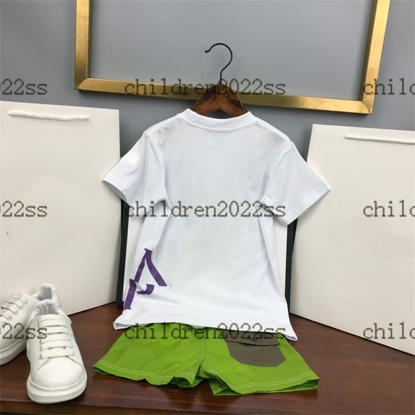 

2022 boys sports suits new brand kids fashion clothing sets round neck t shirts with shorts short sleeve white color t-shirts green short pa