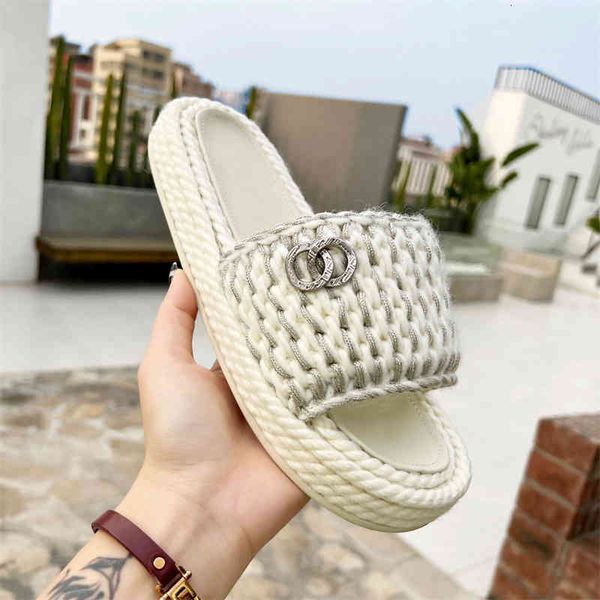 

slippers xiaoxiangfeng woven thick soled slippers women's leather leisure elevated flat bottomed flip flops, Black