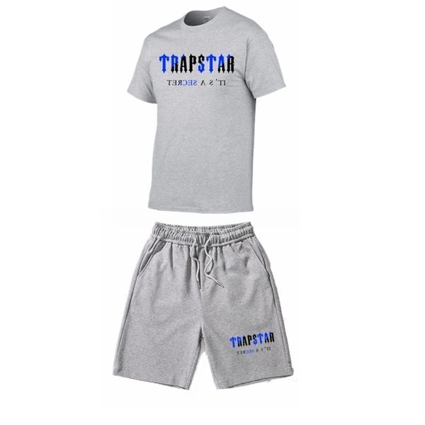 Trapstar Suit Set Men Tritshorts устанавливает летнюю спортивную одежду для пробежек брюк Streetwear Harajuku Tops The Fit Suit 220609