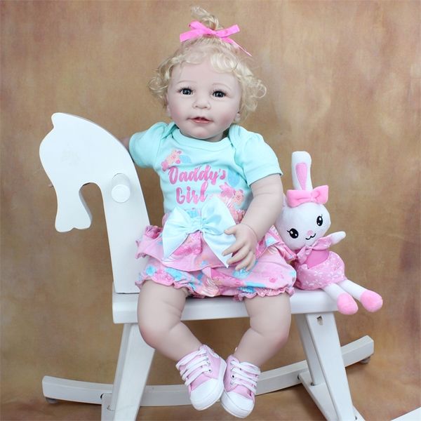 55 cm de silicone macio renascido bebê loira cabelos garotas de boneca brinquedo realista realista 22 polegadas Princesa criança sorrindo Lisa Bebe 220505