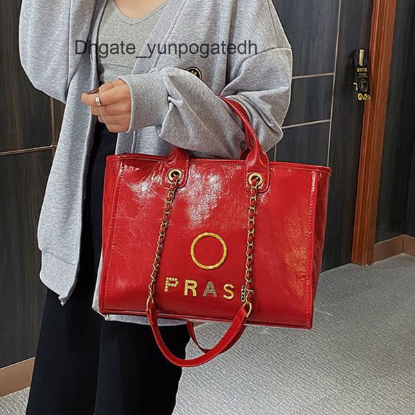 

women's brand classic handbags beach bags luxury ch metal badge tote bag designer small mini evening handbag female capacity large leat, Black;red