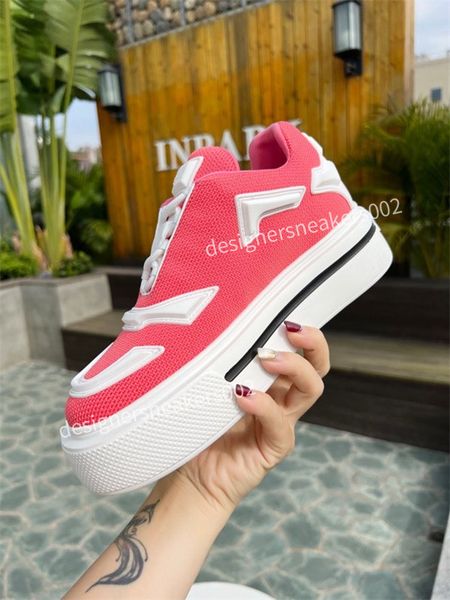 

2022 luxury designer casual shoes red sole low flat spikes flats black blue suede silver diamond men women sneakers ly211121