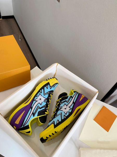 

2022 sprint sneakers designer luxury men casual shoes leather rubber low platform shoes flowers pattern printing, Black