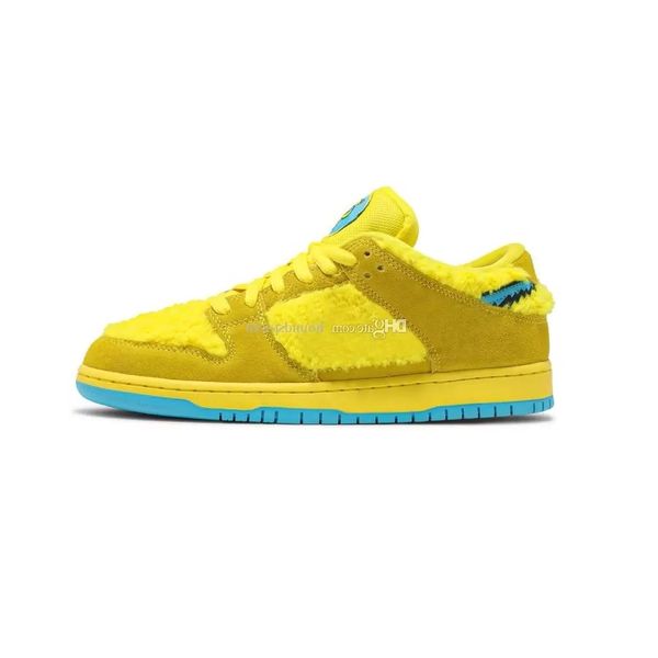 

shoes version men women low sb yellow bear sneakers cj5378 700