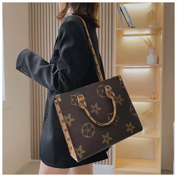 

2021 fashion catwalk style bucket bag luxury designer ladies handbag large capacity han dbag high-quality bags high-end single products all-
