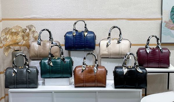 

2022 handle bags leather handbags women luxury shoulder bags messenger crossbody bag designer handbag with scarf front logo fashion classic