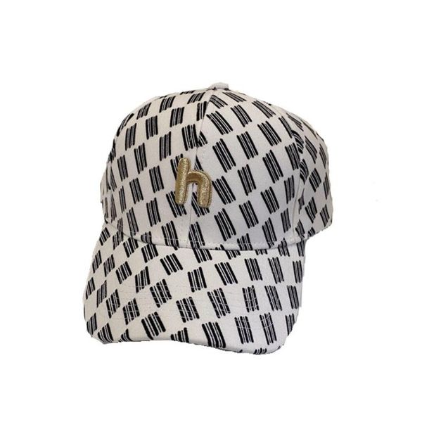 Visors temperamento Letra do fio de ouro bordado Hard Top Capt para mulheres Protetor solar de primavera Chapéu de beisebol impresso no sol