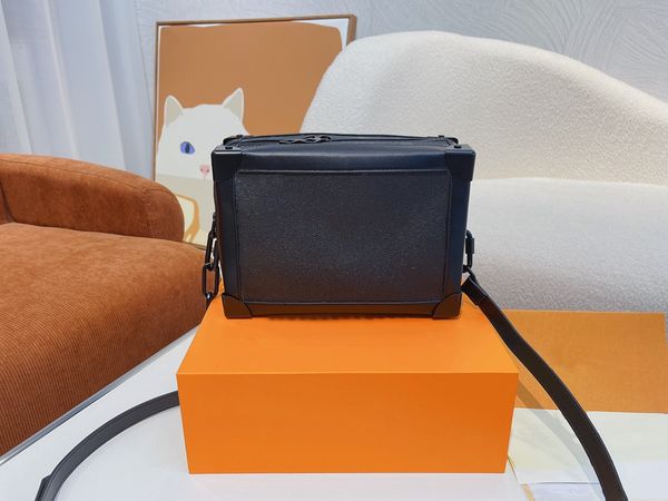 

premium crossbody designer bag luxury fashion square shoulder designer bag style