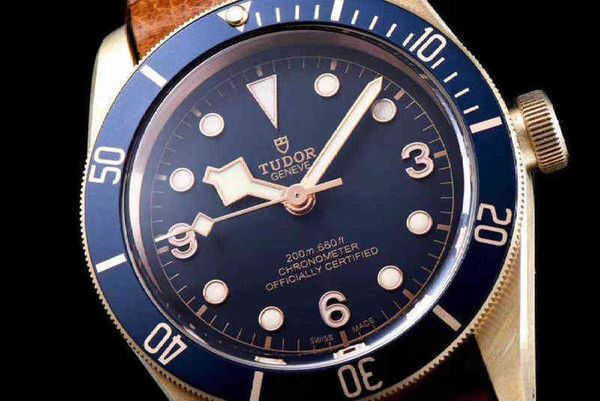 

fashion watches mens montre diamond movement luxury designer watch fashion women's men's tudors zom7 6kgu djr3, Slivery;golden