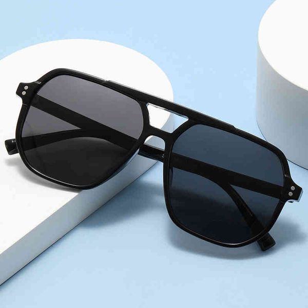

women sunglasses luxury brand designer 2022 new polarized sunglass trend tr90 men's and women's large frame glass vintage sun glas, White;black