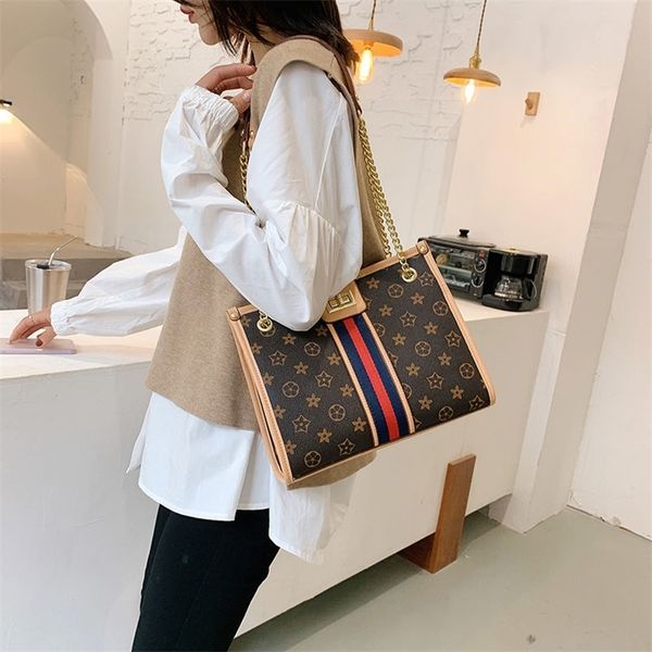 

genuine new old flower tote bag minority design retro messenger high-grade one shoulder chain bag fashion purses onlines
