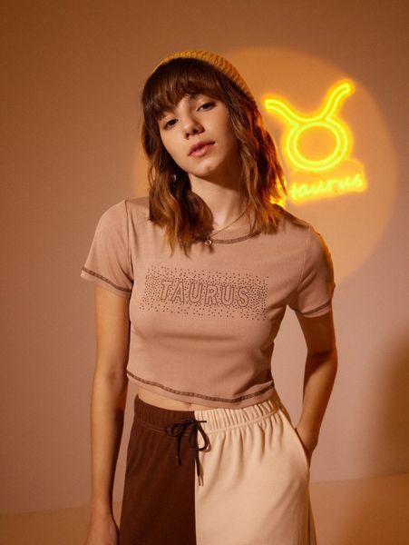 

romwe taurus letter rhinestone stitching trim ribbed crop tee y2td#, White