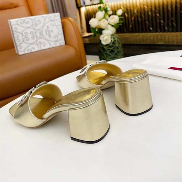 

womens paris slippers designer pattern embroidered letters golden beach casual slippers herringbone slippers women's platform thick bot, Black