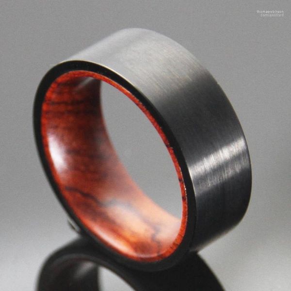 Anéis de casamento Soulmen 8mm de 8mm de madeira embutida de madeira preta superfície tungstênio anel de carboneto de conforto fit Men engajamento de jóias naturais1