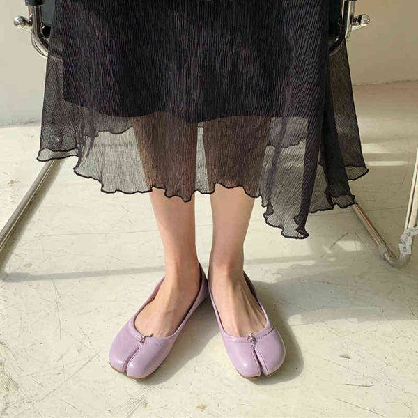 

slipper bailehou 2023 spring woman split pig toe brief on loafer ladie flat shoe brand designer boat moccasina zapato mujer 220622, Black