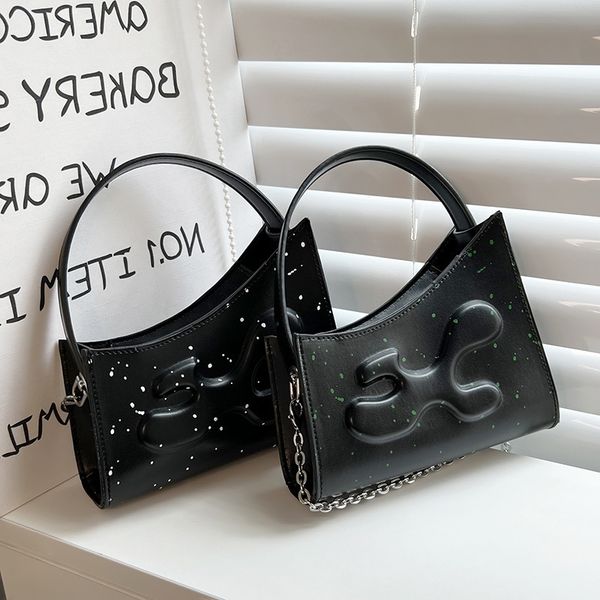 

designer bags 2022 new niche design high texture armpit summer fashion temperament messenger portable chain