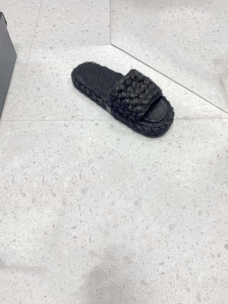 

2022 new spring and summer vacation women's hemp rope woven sandals good quality luxury brand slippers women slides, Black