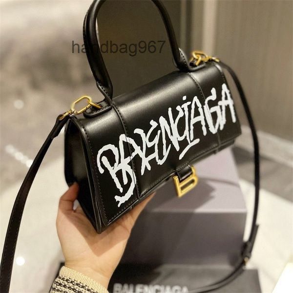 

designer bbalencaigasbagbag classic women paris home graffiti hourglass bag 2022 popular cowhide crocodile paern retro fashion yssu